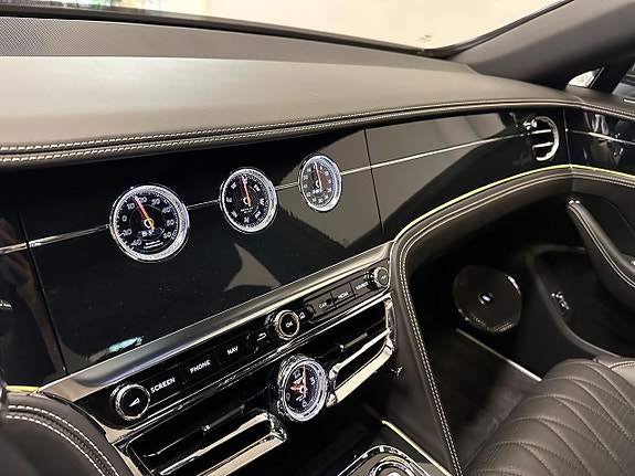 Bentley Flying Spur 20 of 21