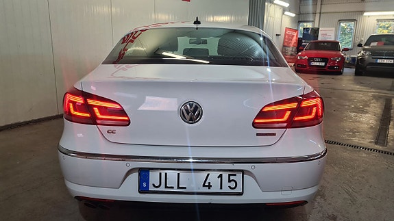 Volkswagen CC 3 of 5