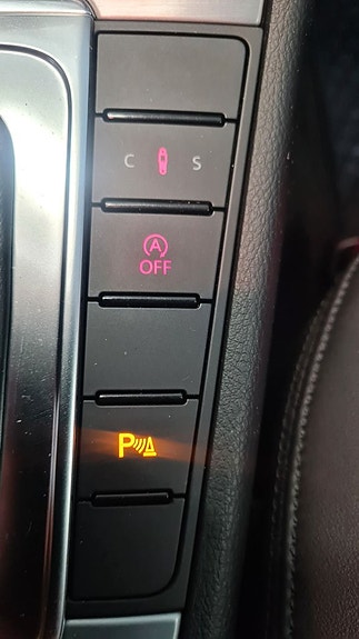 Volkswagen CC 9 of 12