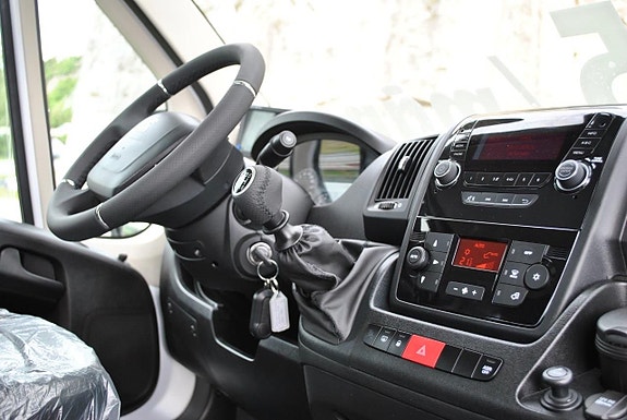 Peugeot Boxer 13 of 14