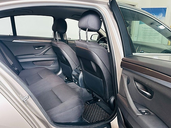 BMW 520 16 of 20