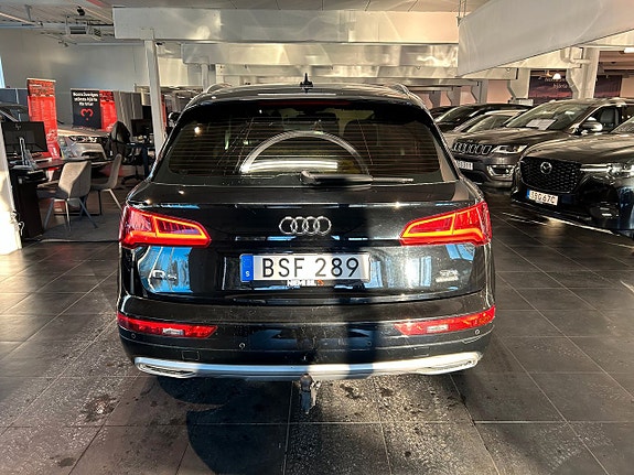 Audi Q5 7 of 19