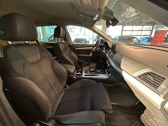 Audi Q5 12 of 19