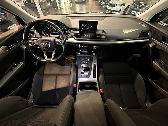Audi Q5 10 of 19