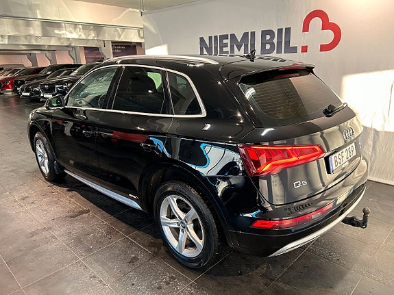 Audi Q5 6 of 19