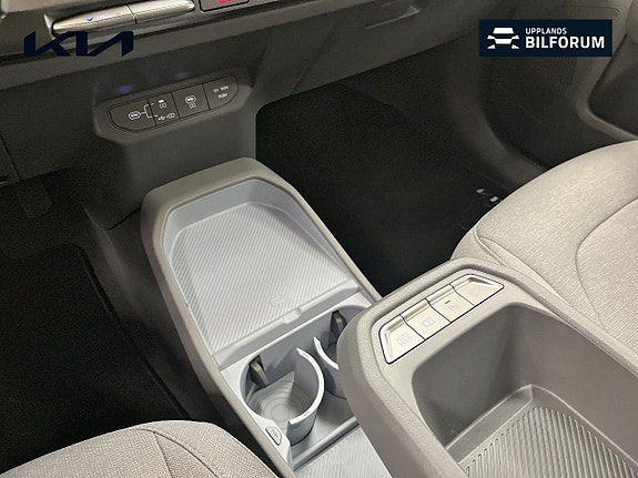 Kia EV3 12 of 16