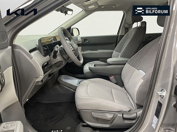 Kia EV3 8 of 16