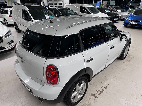 MINI Countryman Cooper D 24 of 26