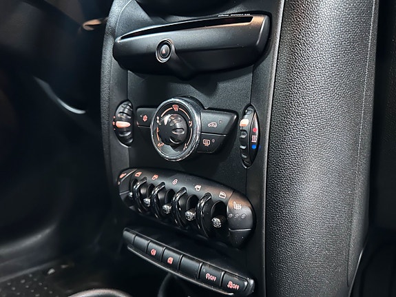 MINI Countryman Cooper D 22 of 26