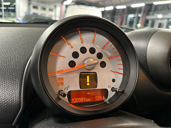 MINI Countryman Cooper D 18 of 26