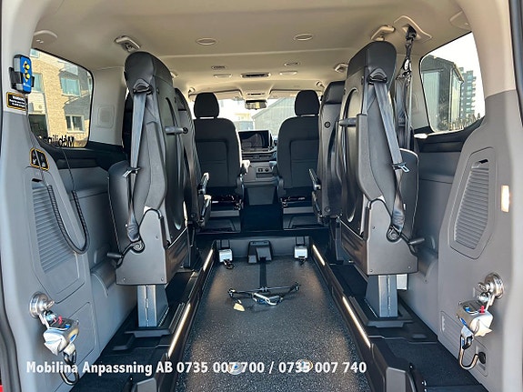 Ford Custom Tourneo 4 of 30