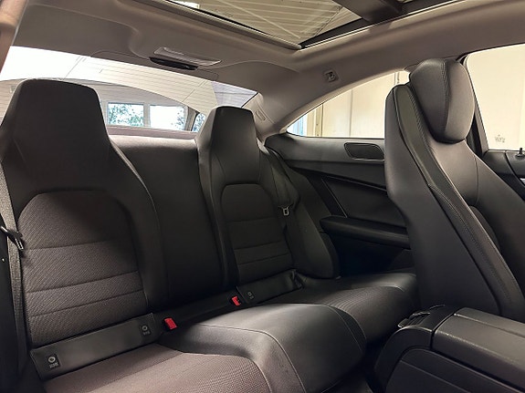 Mercedes-Benz C180 9 of 13