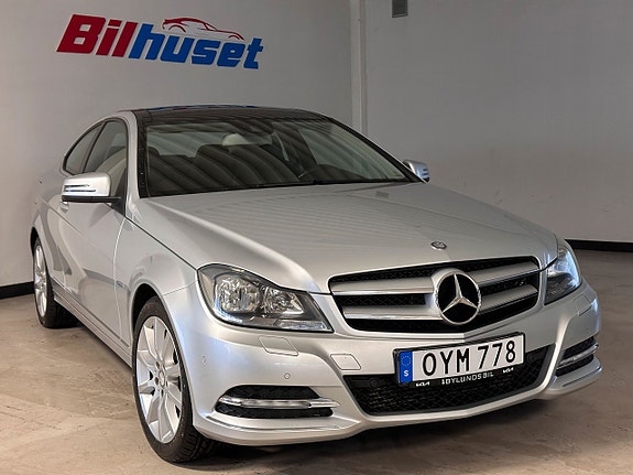 Mercedes-Benz C180 2 of 5