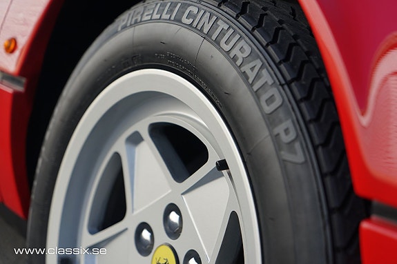 Ferrari 328 24 of 29