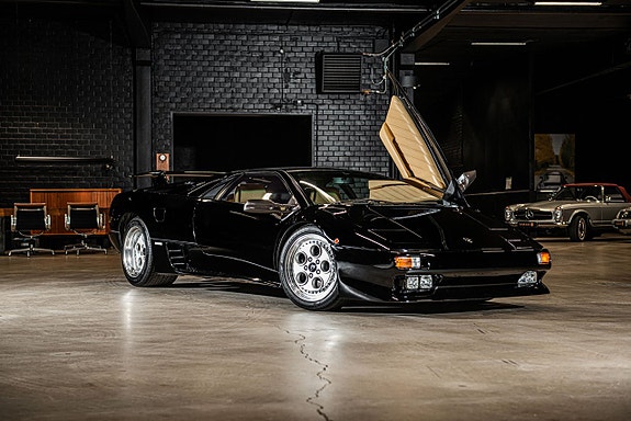 Lamborghini Diablo 10 of 30