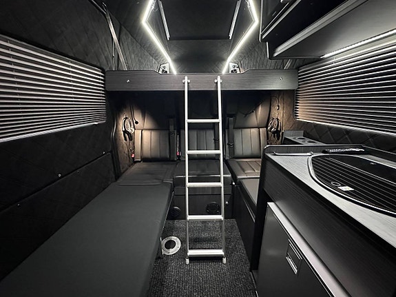 Mercedes-Benz Sprinter 319 14 of 25