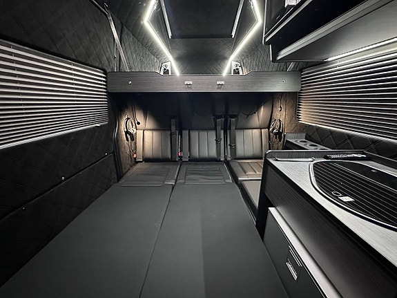 Mercedes-Benz Sprinter 319 15 of 25