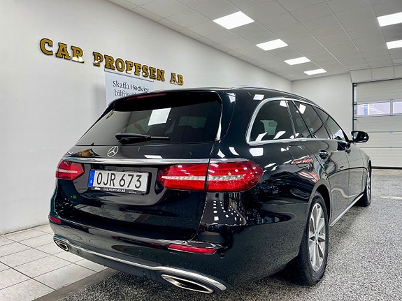 Mercedes-Benz E250 6 of 21