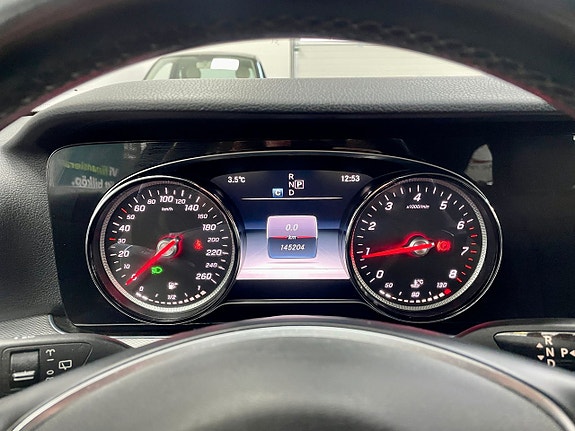 Mercedes-Benz E250 7 of 21