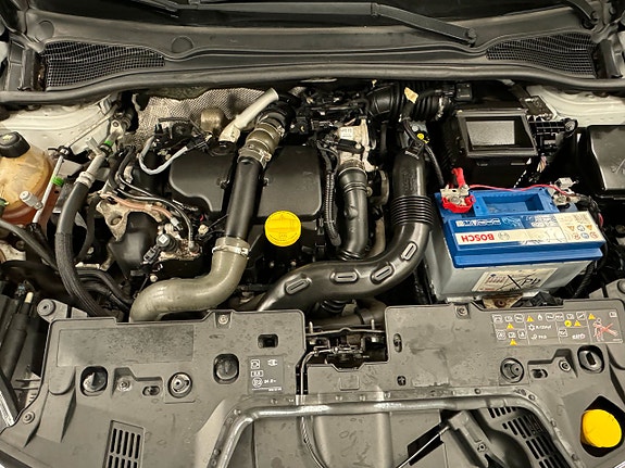 Renault Clio 22 of 22