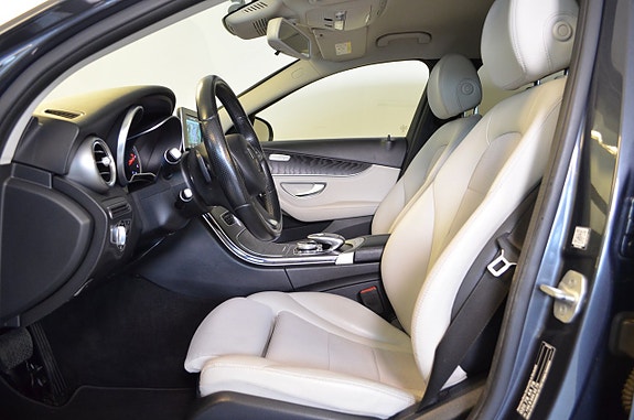 Mercedes-Benz C250 d 2 of 20