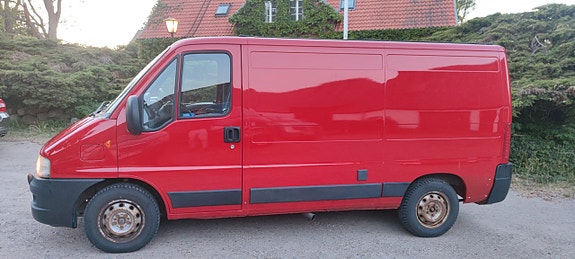 Peugeot Boxer 2 of 8