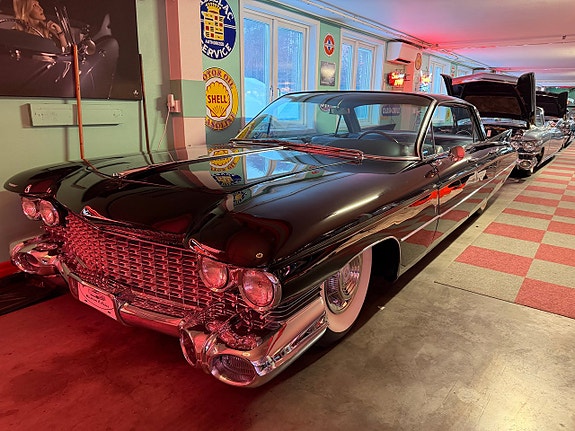 Cadillac Eldorado 5 of 15
