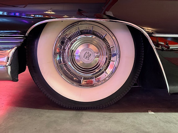 Cadillac Eldorado 6 of 15