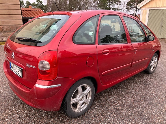 Citroen Xsara Picasso 4 of 9