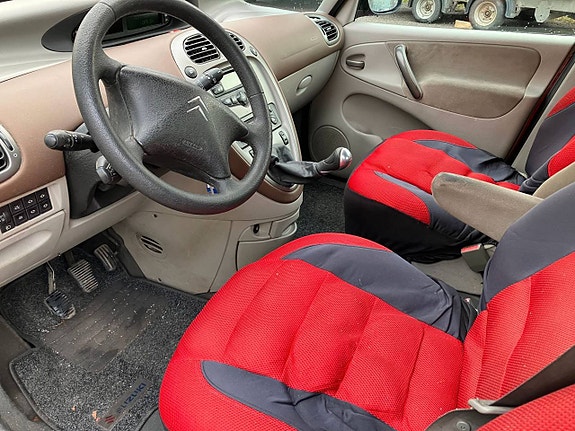 Citroen Xsara Picasso 5 of 9