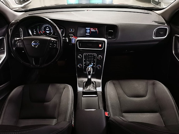 Volvo V60 16 of 21