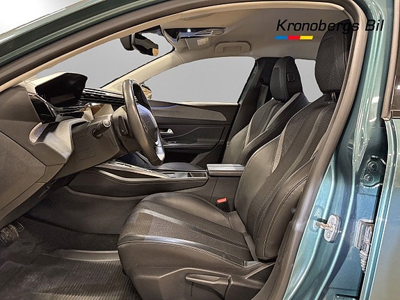 Peugeot 308 SW 8 of 18
