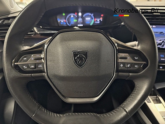 Peugeot 308 SW 17 of 18
