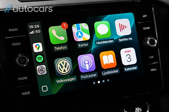 Volkswagen Passat Alltrack 18 of 30