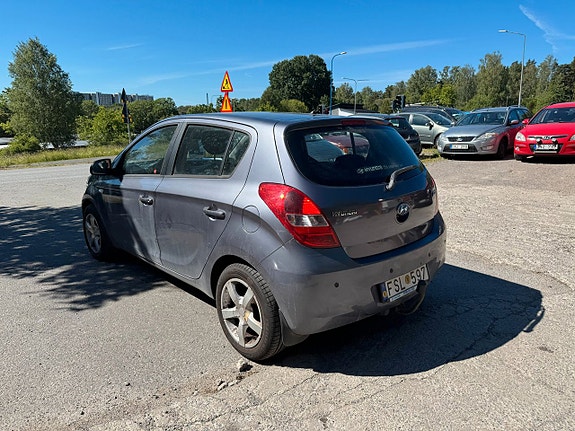 Hyundai i20 4 of 5