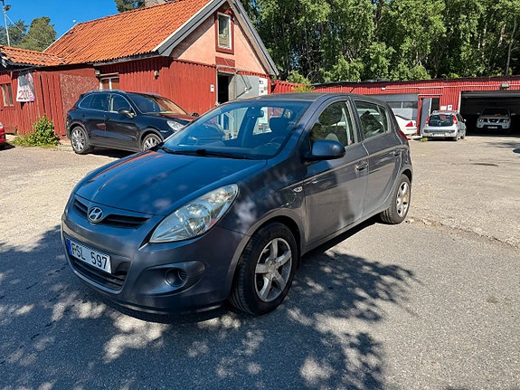 Hyundai i20 3 of 5