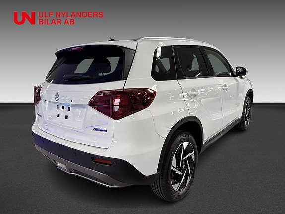 Suzuki Vitara 4 of 15