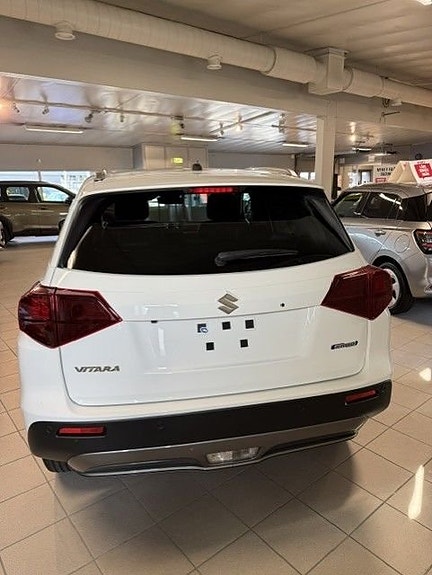 Suzuki Vitara 4 of 5