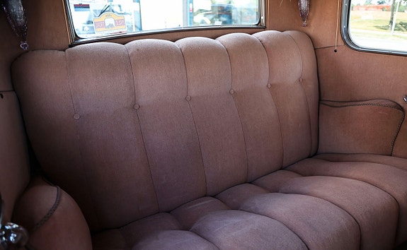 Chevrolet Confederate 14 of 15