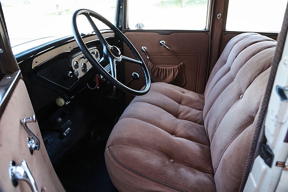 Chevrolet Confederate 8 of 15