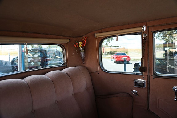 Chevrolet Confederate 13 of 15