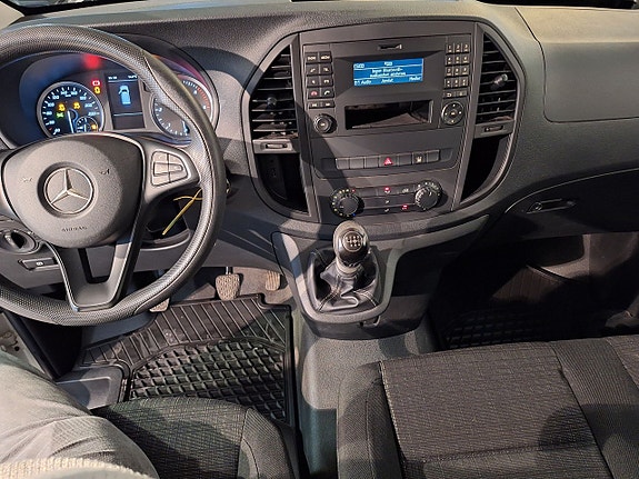 Mercedes-Benz Vito 111 6 of 9