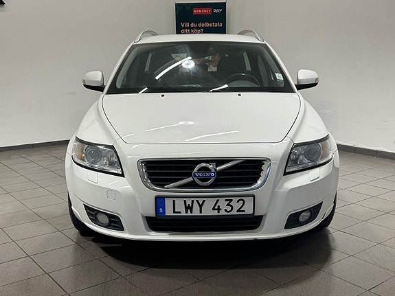 Volvo V50 6 of 16