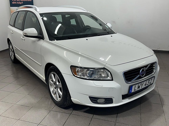 Volvo V50 8 of 16