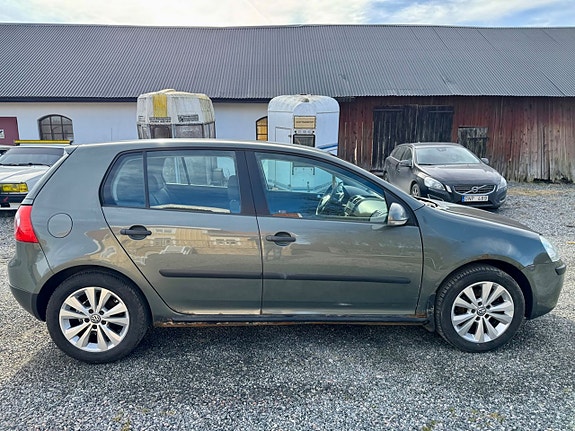 Volkswagen Golf-Serie 4 of 16