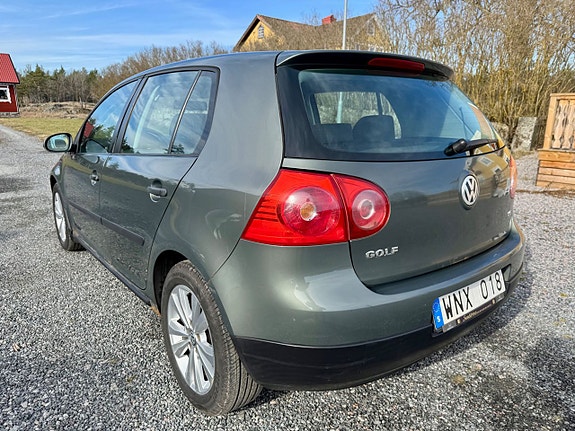 Volkswagen Golf-Serie 5 of 16