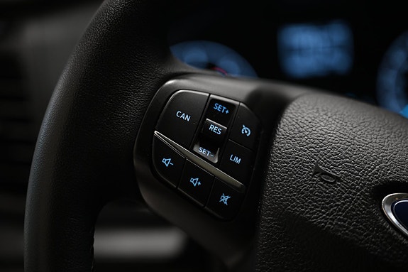 Ford Transit 21 of 26