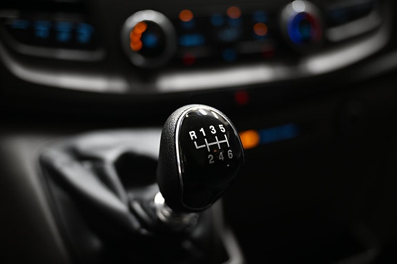 Ford Transit 17 of 26