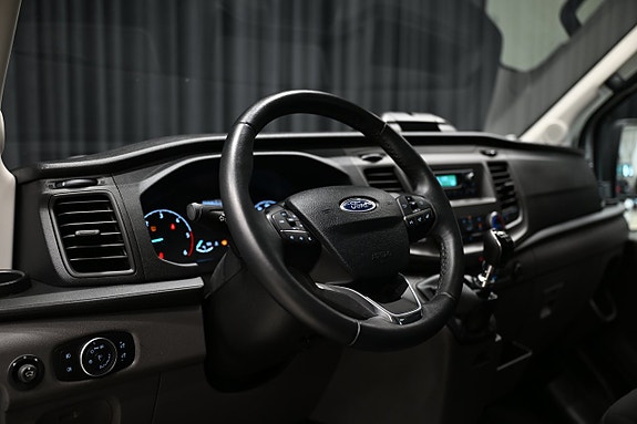 Ford Transit 13 of 26