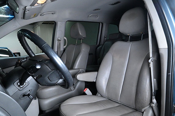 Kia Carnival 6 of 19